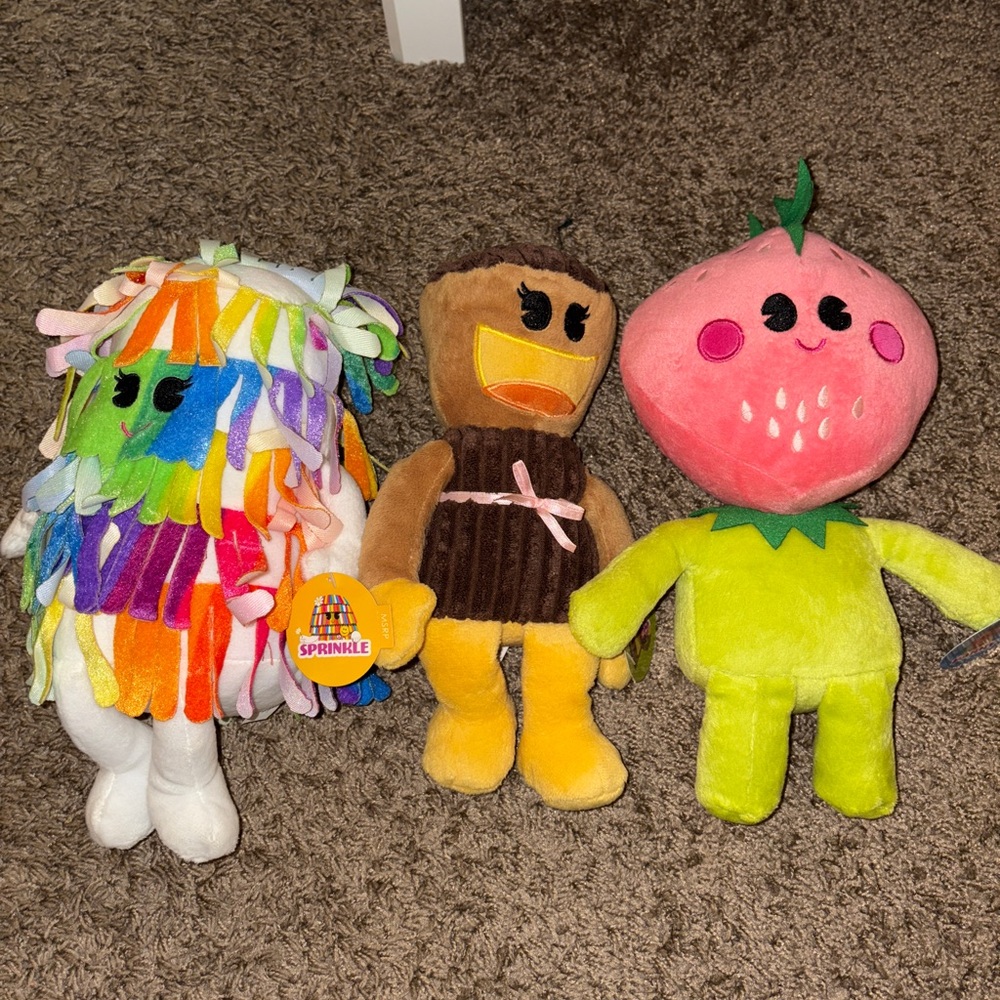 BRAND NEW Set Of 3 Menchies Plushies, including sprinkle, P.B., and Barry